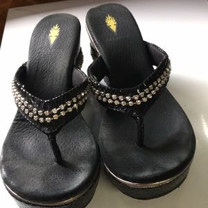 VOLATILE SANDALS